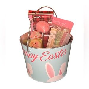 The Crème Shop Easter basket tin 8 piece Cosmetic gift set NIP
